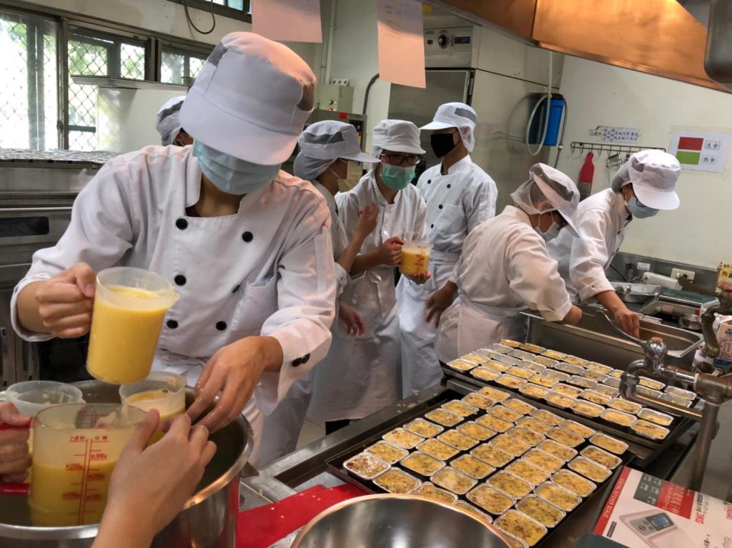 國際校長健康吃  長榮大學營養系團體膳食製備展專業