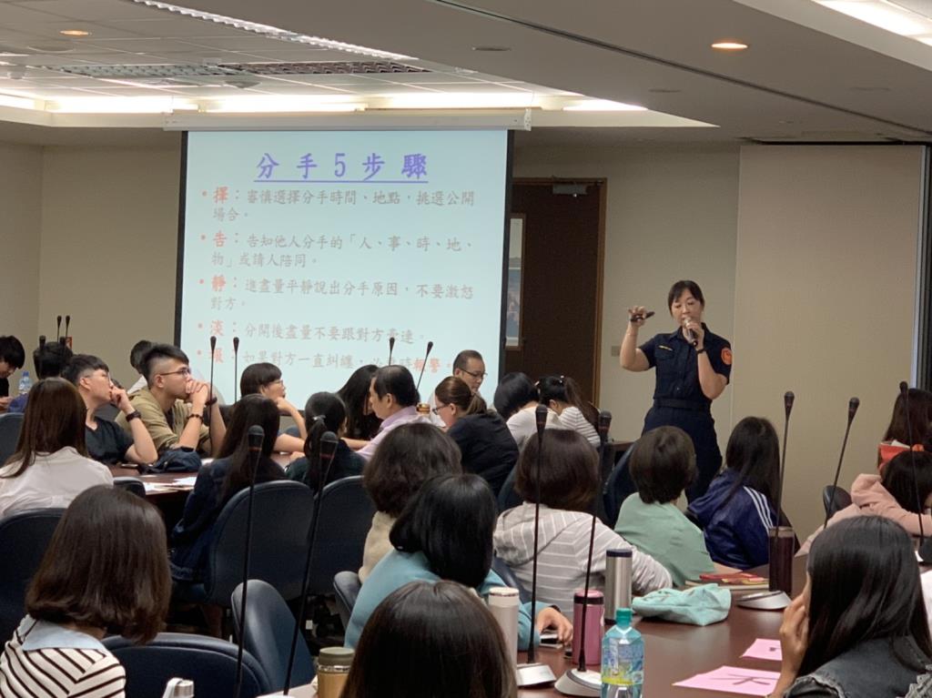 生輔組辦防身術演練 宣導自我防護方法與觀念