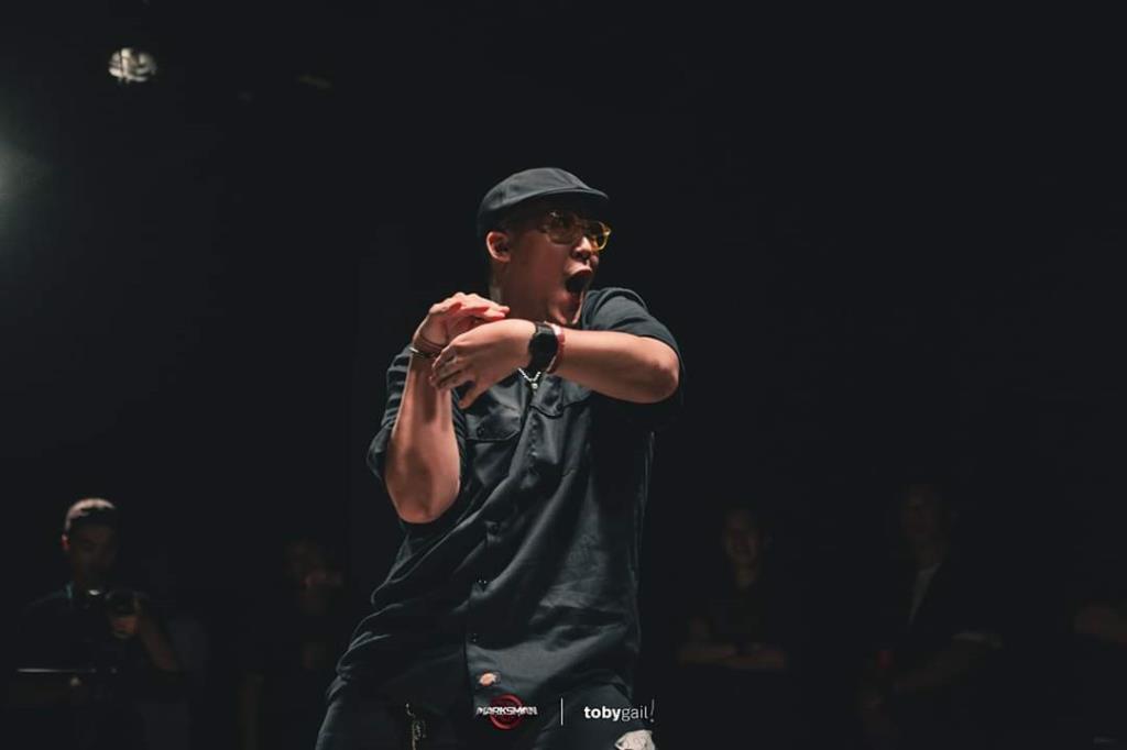 長榮大學應日系畢業校友陳文勝 榮獲新加坡街舞比賽「Marksman Vol.3」冠軍