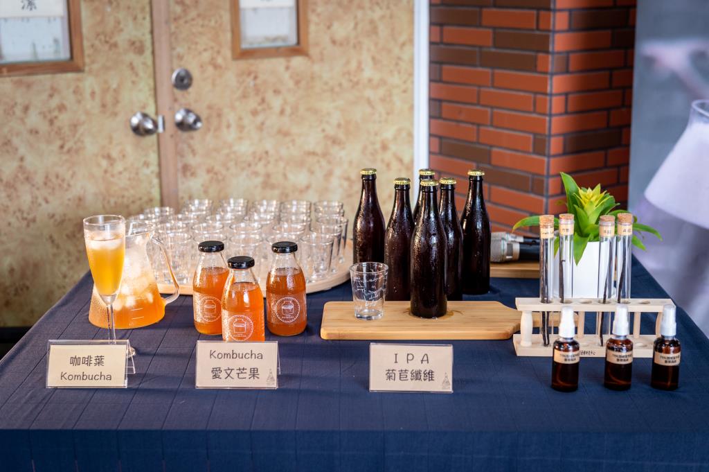 長榮大學精釀試驗所揭牌   展示發酵研發成果