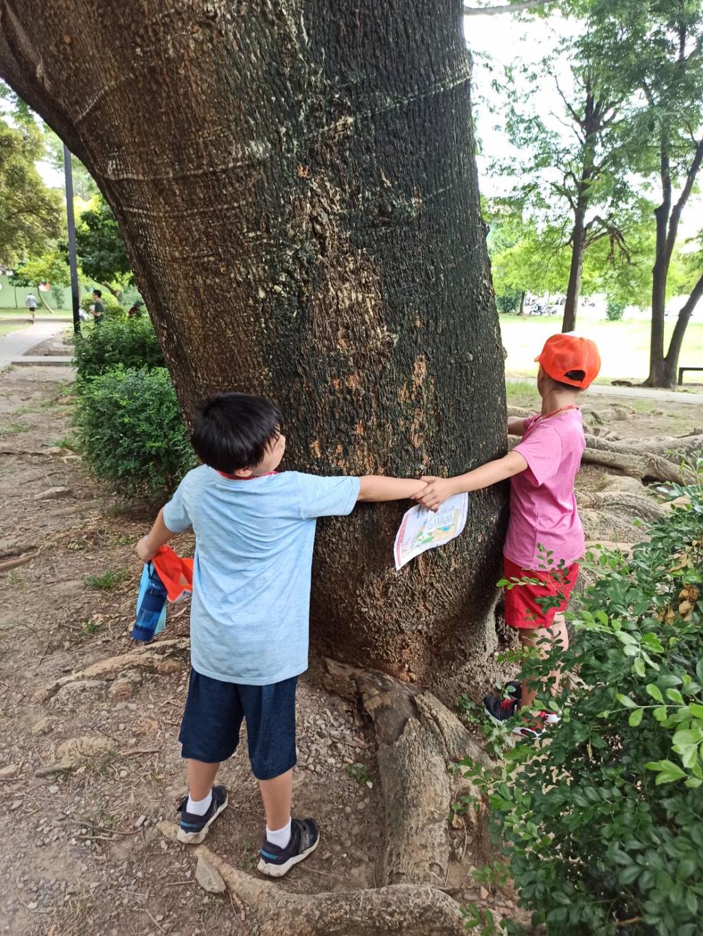 探索都市裡的自然教室 長榮大學舉辦巴克禮公園定向活動