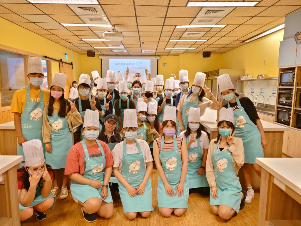 飲食與生態實地探查 日本教育中心舉辦「鳳梨加二仁生態文化體驗」