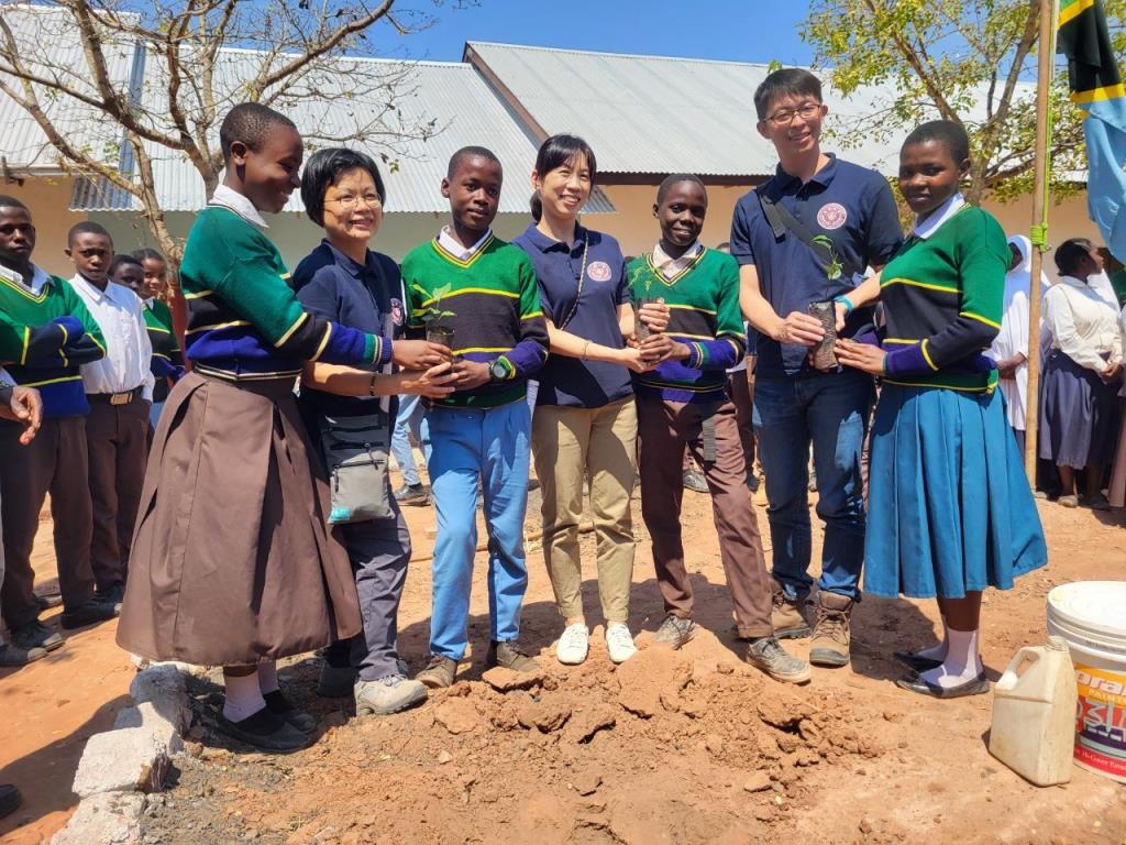 長榮大學USR計畫促成國際學生返回坦尚尼亞奉獻所學
