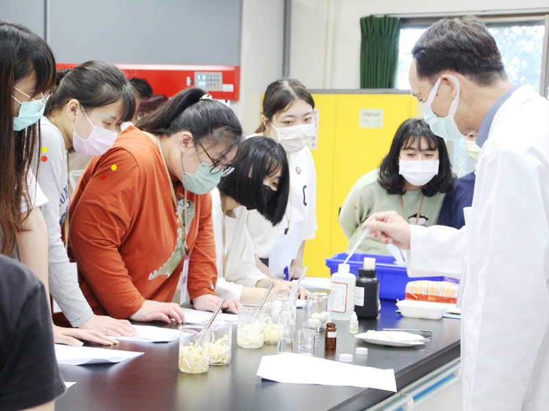 長榮大學食安學程協同辦理2023年高中生科學體驗營，引領與鼓勵女高中生進入STEM領域