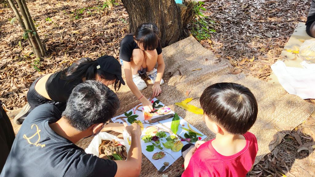 健康心理系學生課程－巴克禮公園實作「自然拼拼看」