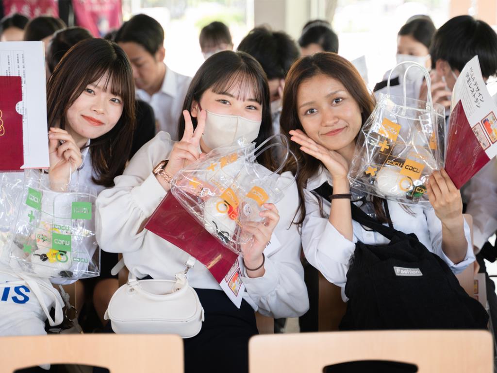 日本國際醫療專門學校學生在長榮堂參加歡迎式