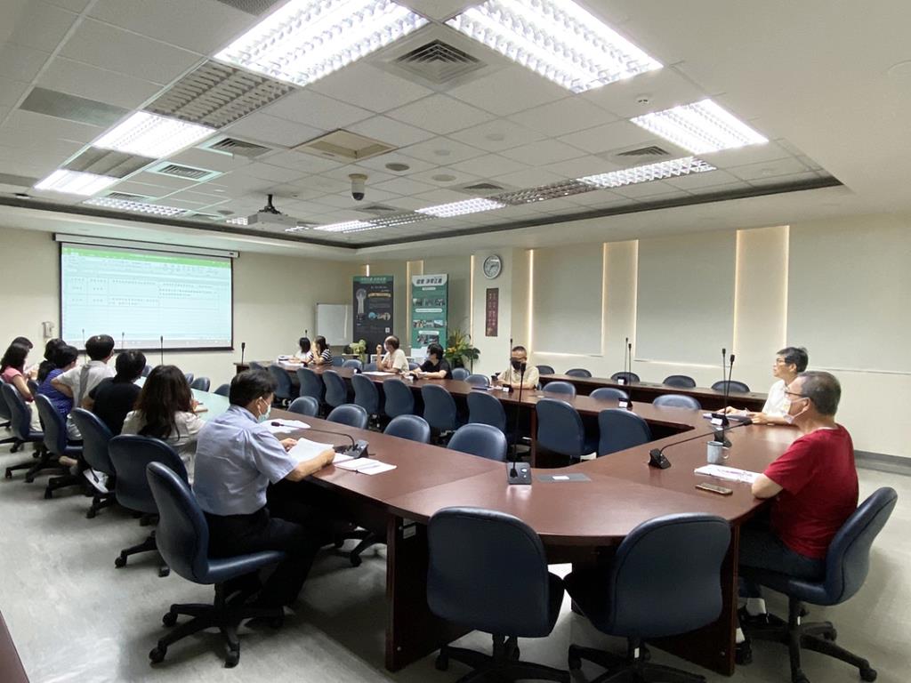 為預防杜蘇芮颱風可能造成的災害召開防颱決策小組會議