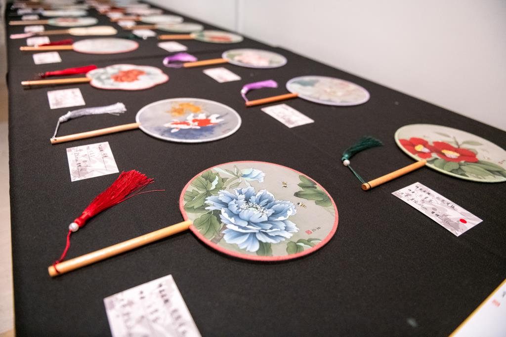 書畫藝術系「墨韻成群• 秋季小品展」，於11月4日至11月11日，在長榮藝廊展出
