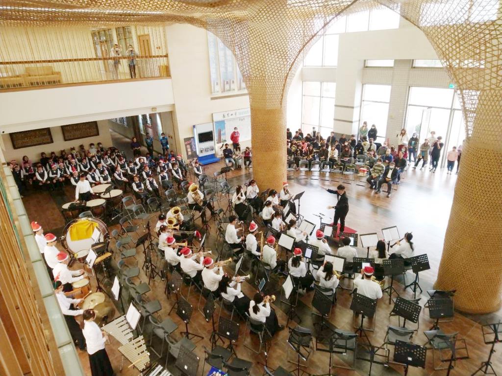 長榮大學管樂團與三所高中、國小管樂團一同演出