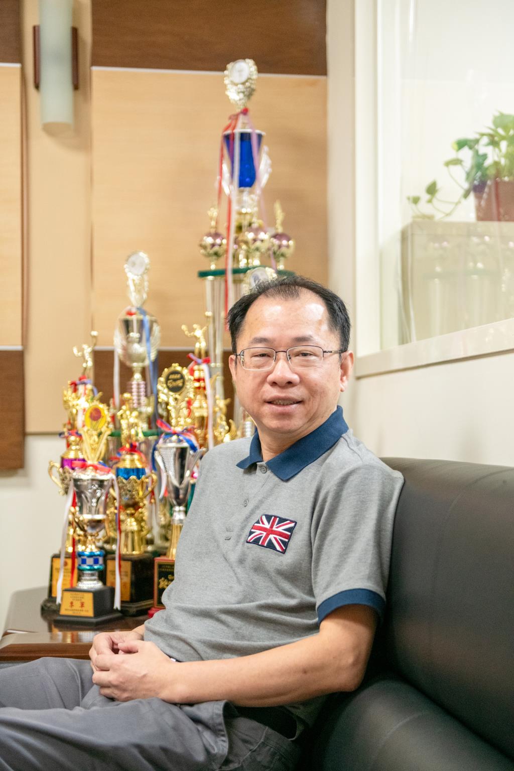 丁吉峯教授第三度入選「學術生涯科學影響力排行榜（1960–2024）」