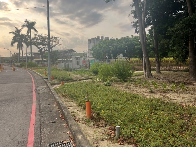 校園綠籬專案計畫-第二機車停車場車道