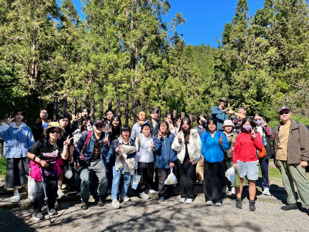 登山口準備出發