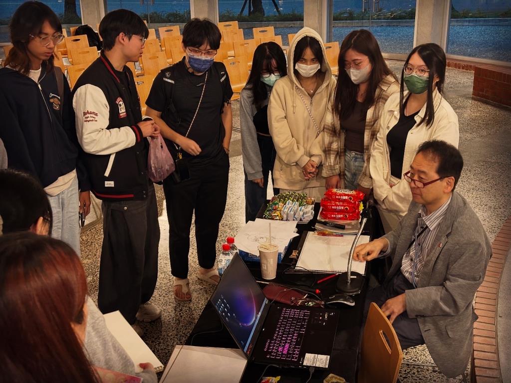 小幡公春老師與數媒系學生交流