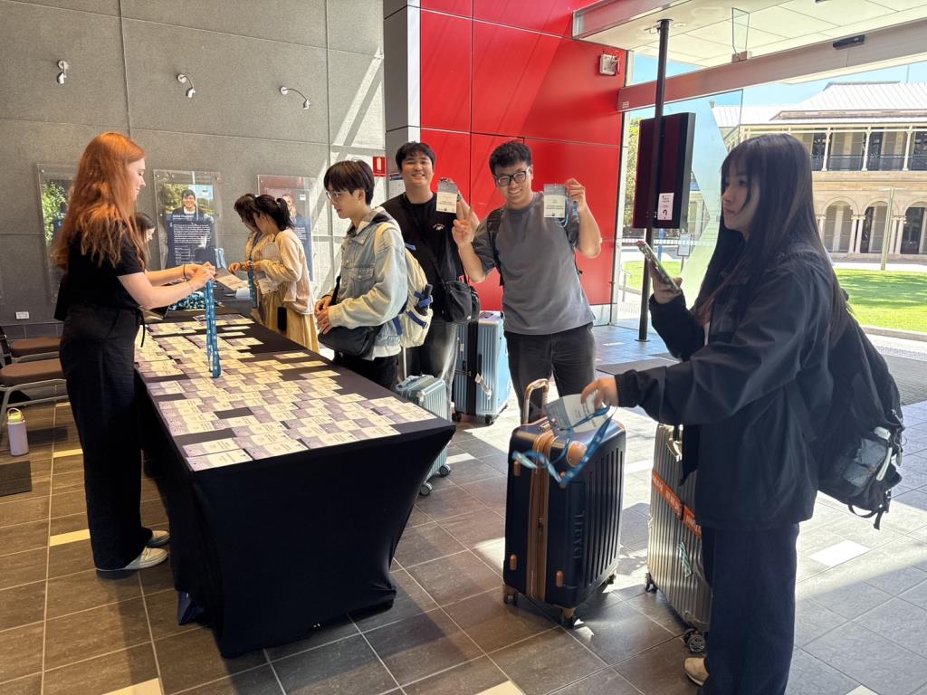 「2025年第六屆亞洲—太平洋護理教育大會」澳洲布里斯本昆士蘭科技大學報到會場一景