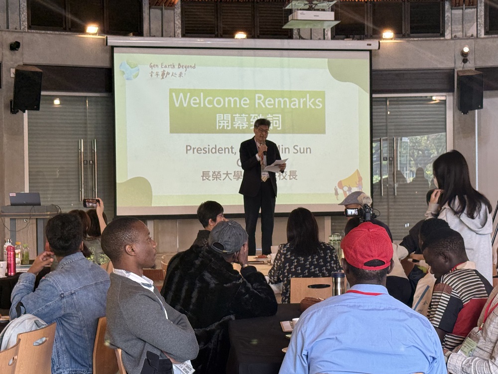 孫惠民校長致詞勉勵