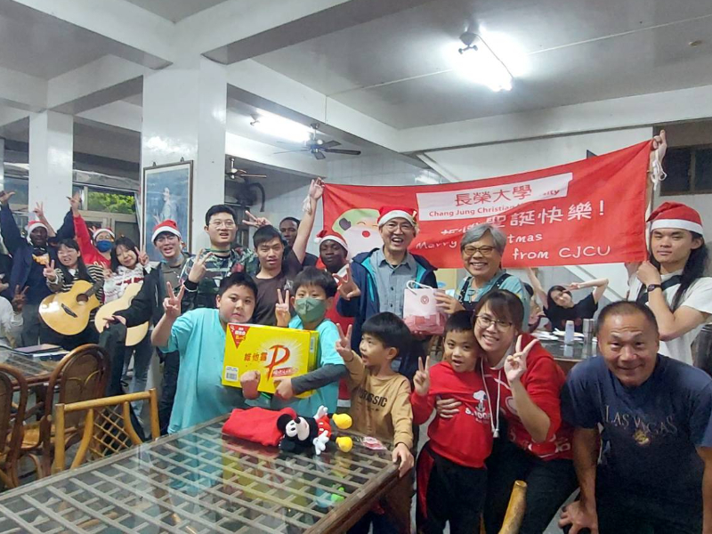 鄰近商店報佳音