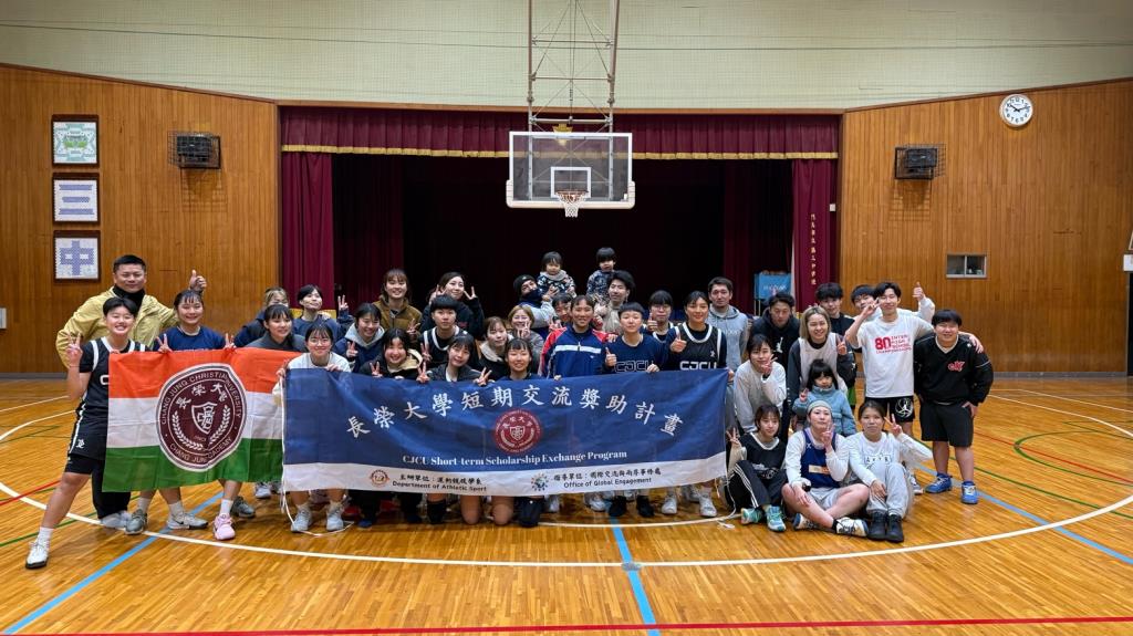 長榮女籃與社會隊女籃合照