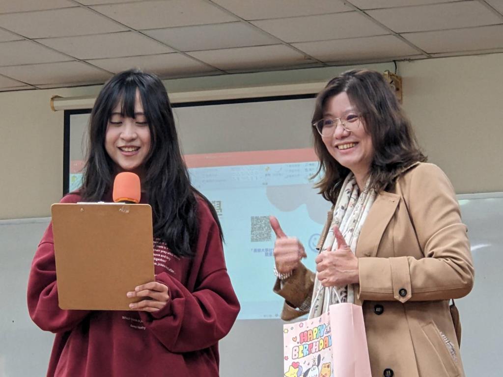 小小記者會發表