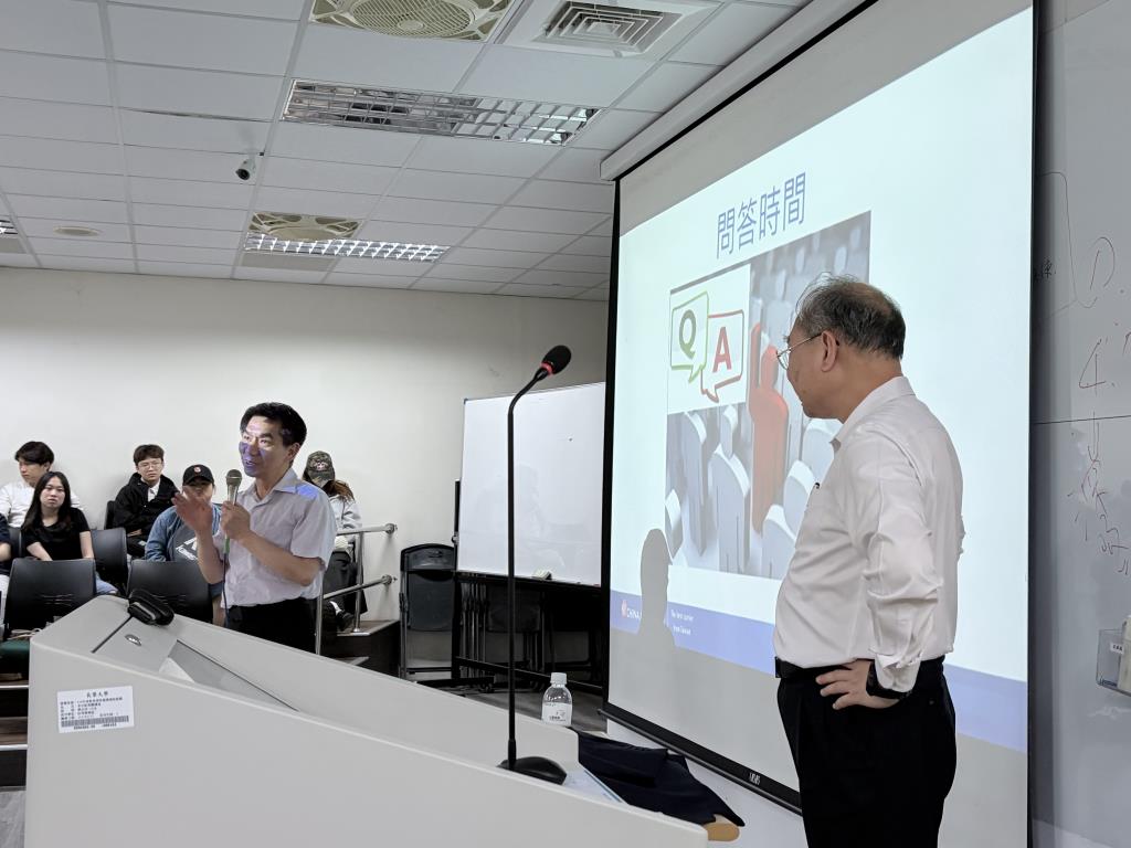 航空產業實務走進校園 ◆中華航空董事長高星潢蒞校分享 航空產業趨勢與職涯發展