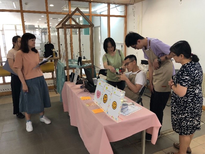 從校園邁向社會的「溫暖轉身」：長榮大學啟動「職涯夢工廠—體驗小舖」<心情文具店>