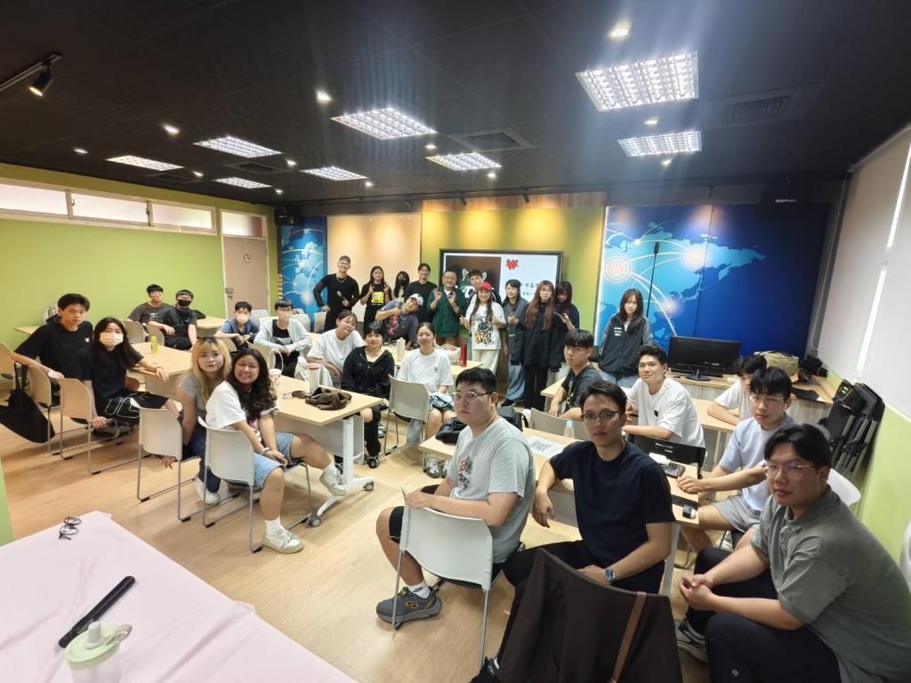 從街頭走向跨境！潮流品牌 WOO:D 聯手長榮國企系產學聯盟，點燃電商實戰火種