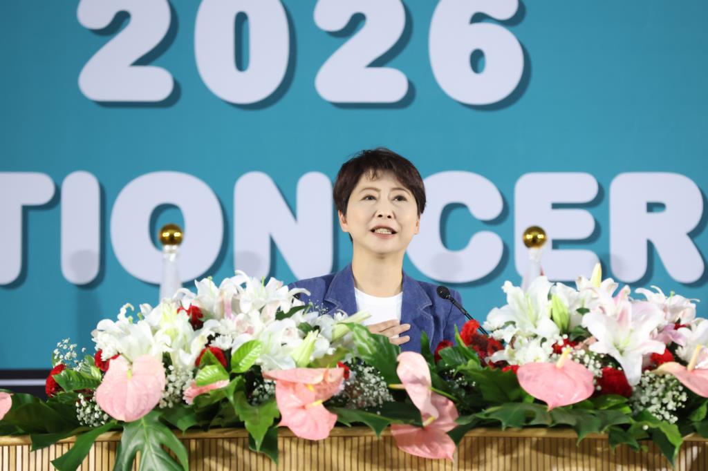 長榮大學2026畢業典禮盛大舉行　校友Nathan與畢業生程建凱以生命故事感動全場