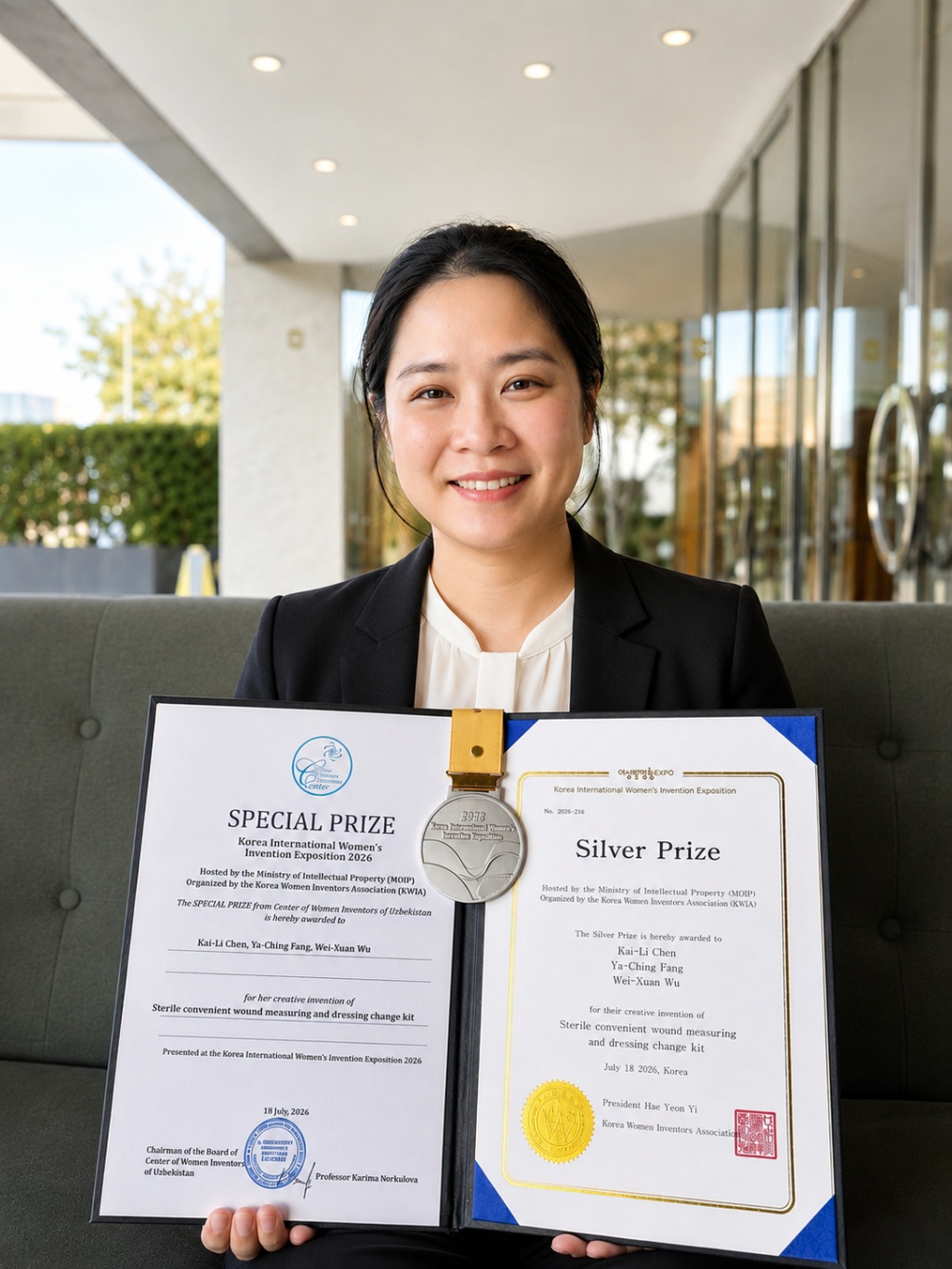 2026韓國國際女子發明博覽會，長榮大學護理系專業團隊展現關懷與創新，研發「無菌便利傷口測量換藥包」勇奪銀牌及烏茲別克特別獎