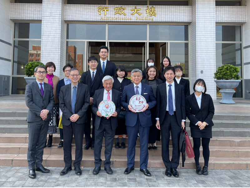 Visit of Kumamoto Chamber of Commerce and Industry to CJCU Led by Chairman Kuga Akito