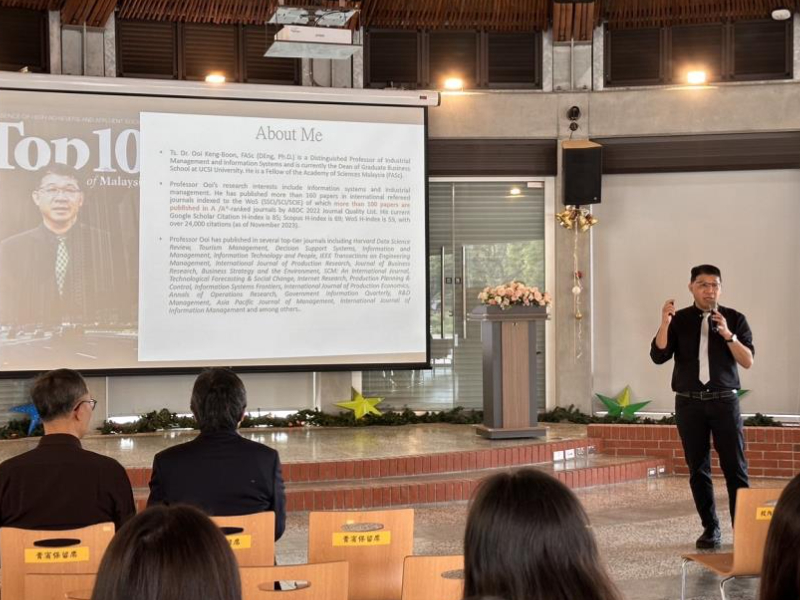 本校特聘客座教授黃建文博士榮膺「世界科學院院士」 再創國際學術新里程碑