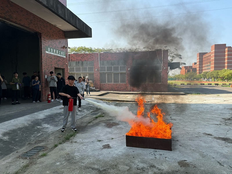 這是關於【2026.04.11 親臨現場 踴躍感動 打造永續安全力！專業證照與產學合作表現亮眼 長榮大學安科院2026 OPENDAY 盛大登場】這一則訊息的封面圖片