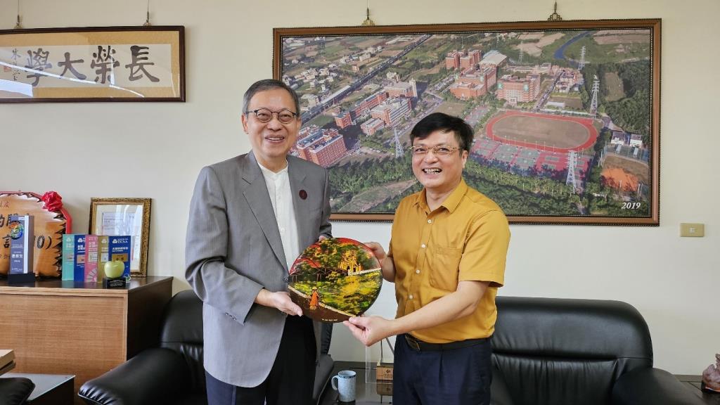 CJCU Explores Academic Partnerships with a new Vietnamese University