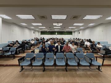 1140528陳威榤學長