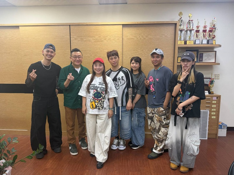 從街頭走向跨境！潮流品牌 WOO:D 聯手長榮國企系產學聯盟，點燃電商實戰火種