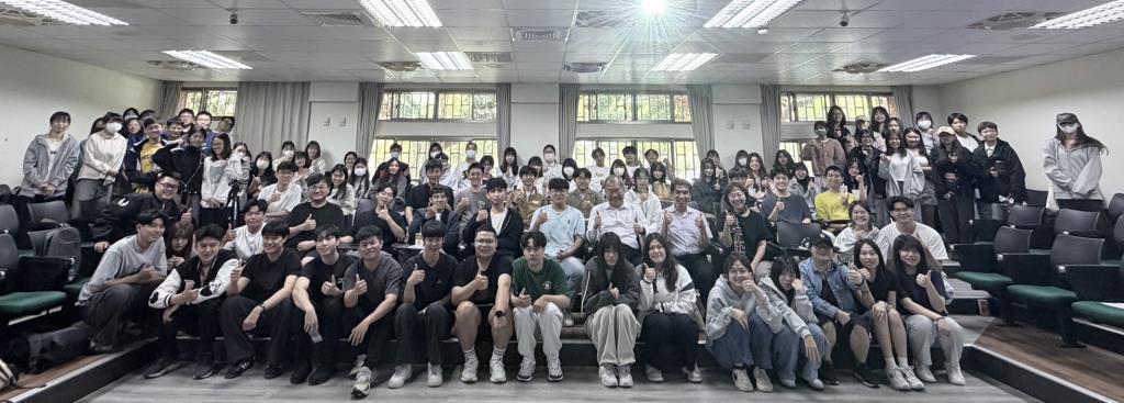 【航管系學術專題講座】中華航空公司職涯分享