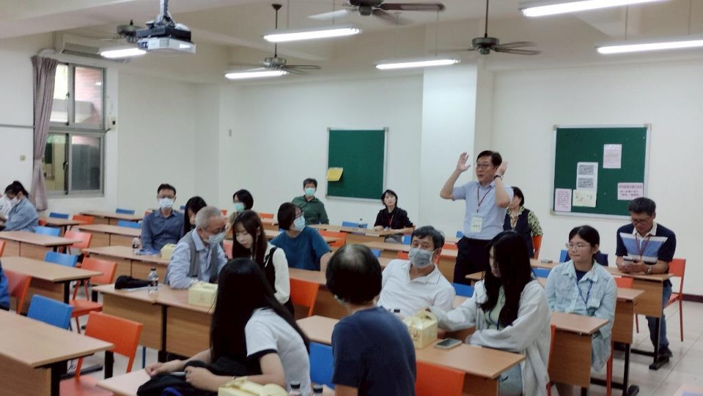 長榮大學考生暨家長說明會圓滿落幕 親師生熱絡交流 打造共學願景