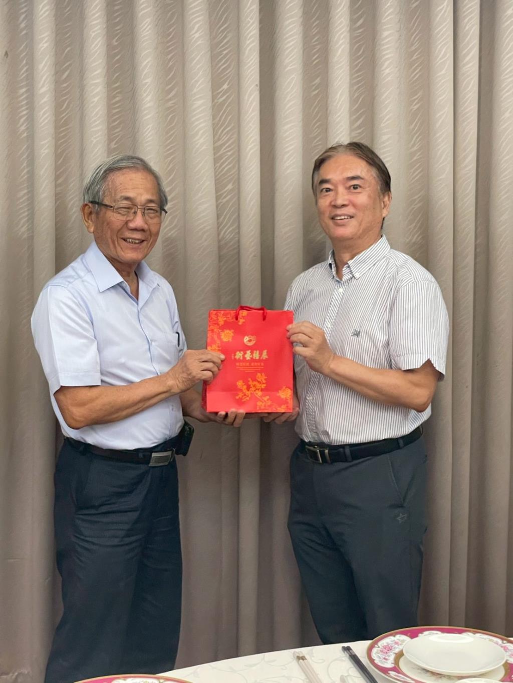土開系舉辦謝舜傑主任榮退餐會 感謝奉獻並祝福退休新生活