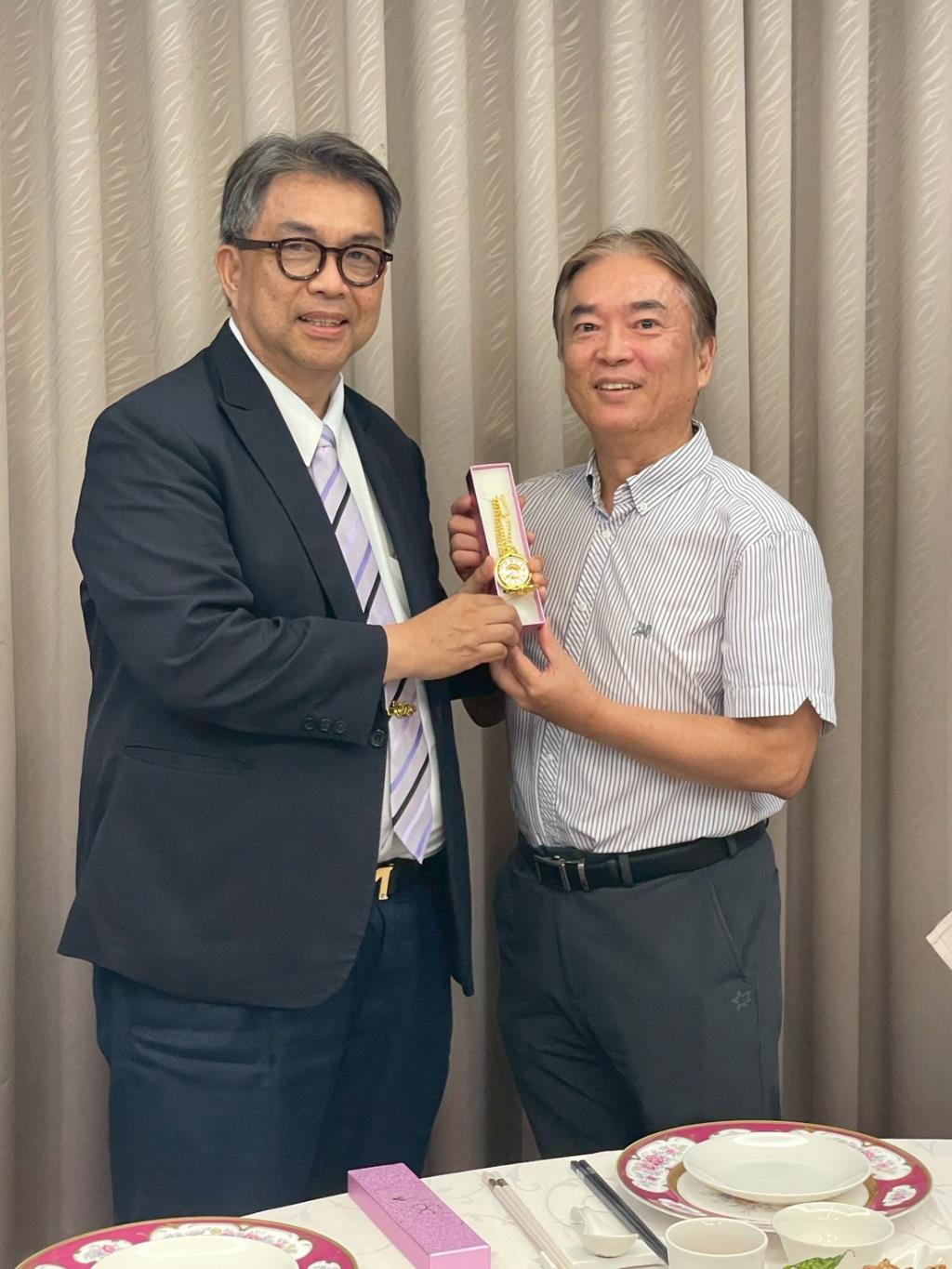 土開系舉辦謝舜傑主任榮退餐會 感謝奉獻並祝福退休新生活