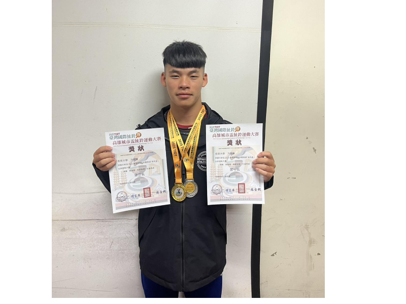 運技系冷倢瑋同學勇奪「2025高雄國際扯鈴邀請賽」雙獎！13年努力不空轉