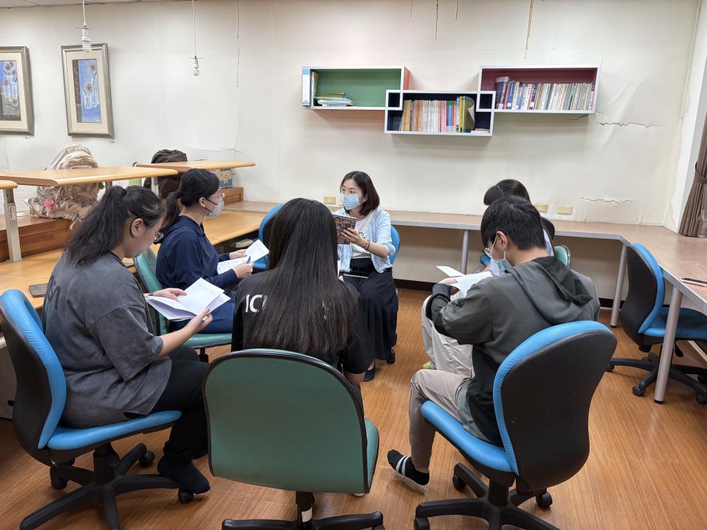 社工系舉辦暑期實習行前說明會暨第一次團體督導 支持學生邁向專業之路