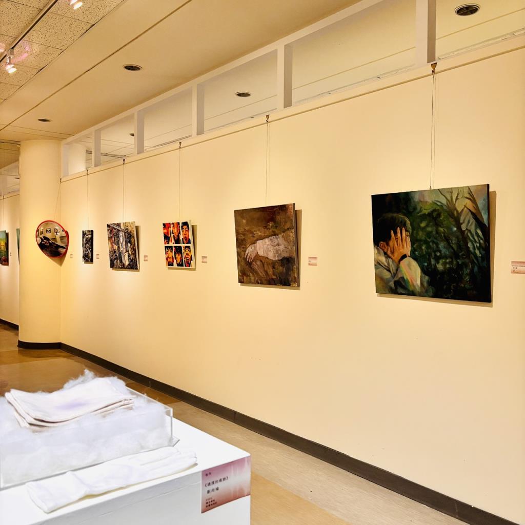 《迎向創作初光——2025 年長榮大學美術系系展〈曦途〉》