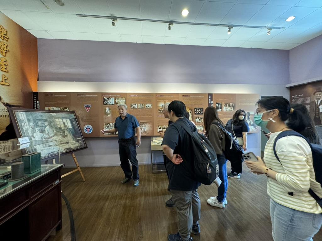 從醫療史走入現代科技——碩士班進階護理教育的脈絡傳承與未來科技視野