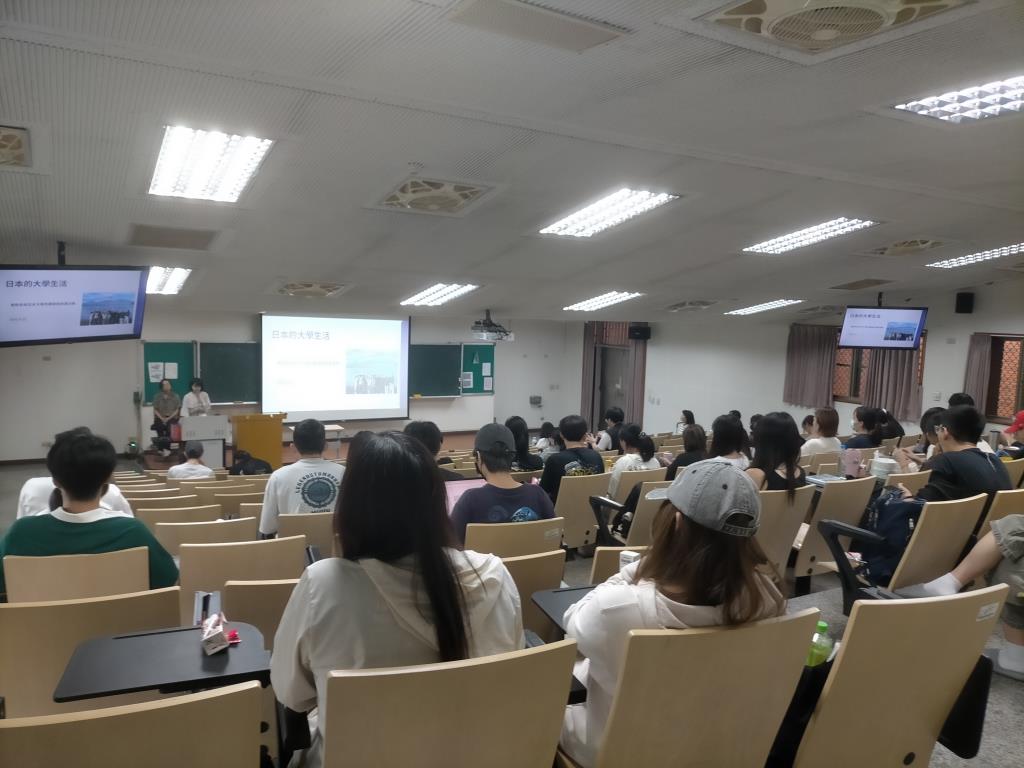 健康心理學系學生進行國際交流及社團經驗分享