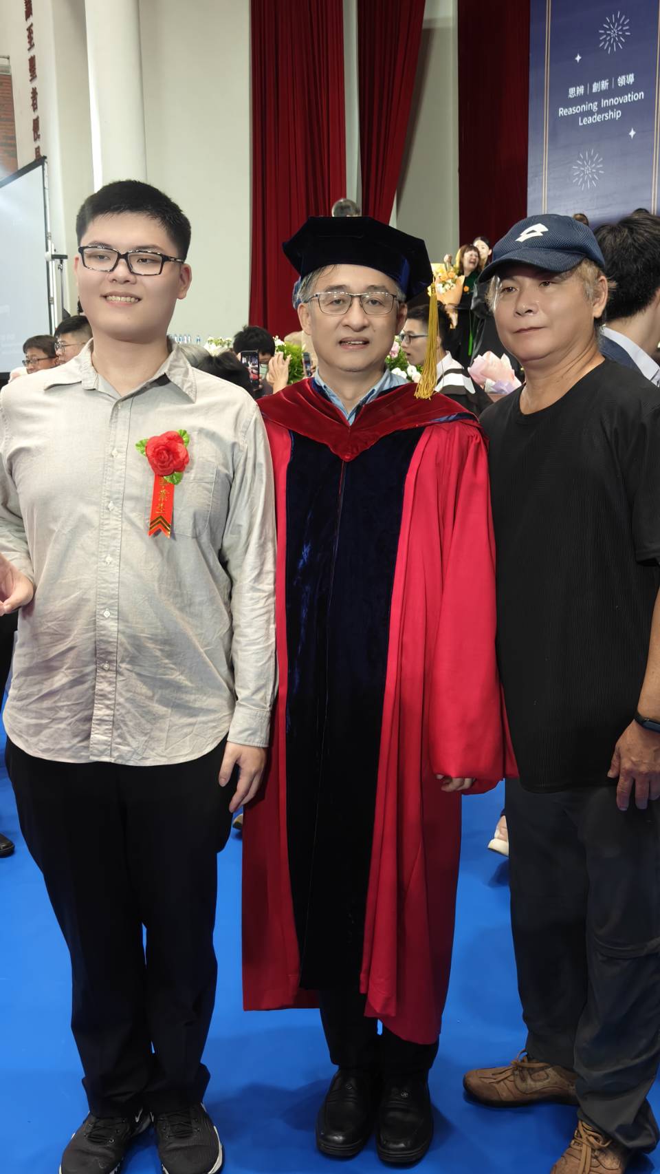 致青春：資工系畢業生帶著祝福與夢想啟程