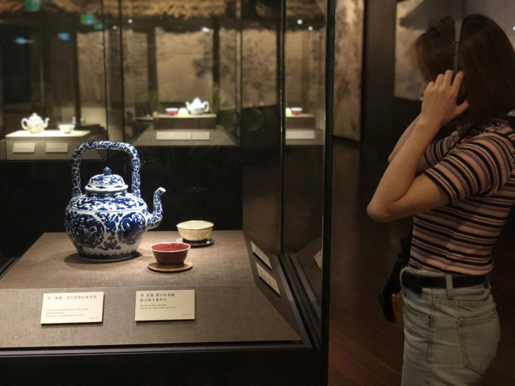 Field Trip: Visit Southern Branch of the National Palace Museum & Crafts Studio of Jiao-Zhi Pottery