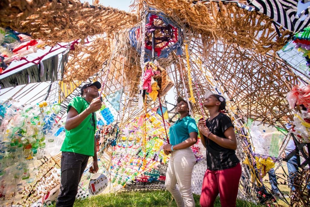 Celebrating the 50th World Earth Day, CJCU opens the International Jane Goodall’s Roots & Shoots Eco-Center