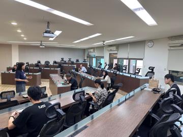 2025/04/23_Β Г Σ 國際商學榮譽學會會員入會申請資格說明會